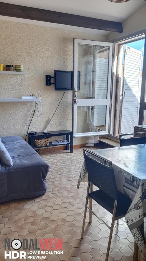 LES CASSELAS Appartement à 2 pas de la plage Saint-Cyprien  Extérieur photo
